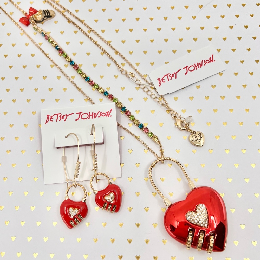 Betsey Johnson ‘Back To Cool’ Red Heart Jewelry Set  NWT!